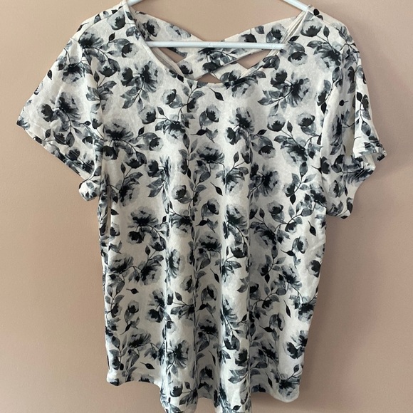 NWT Stitch fix Bobeau Skye triblend cross back knit tee - Picture 1 of 7